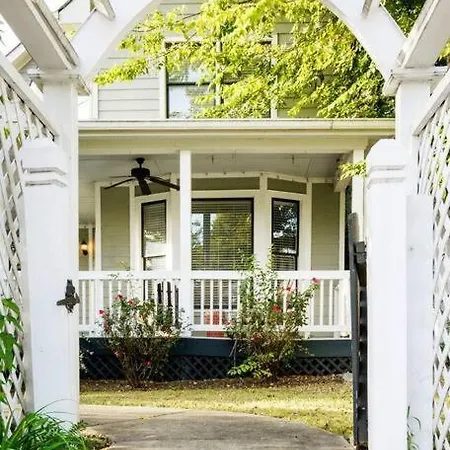 Southern Charm Downtown, Walk To Farmers Market &